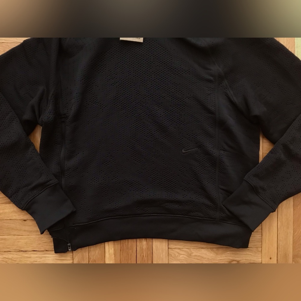 Size Medium Mens Nike Therma-FIT ADV A.P.S Training Gym Hoodie Black FB6847-010 - Picture 3 of 8